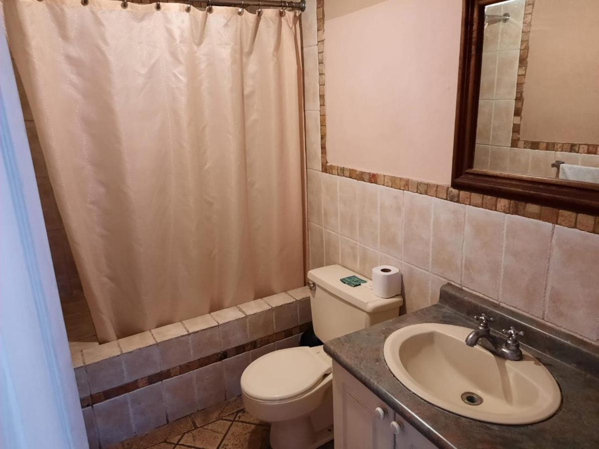 Apartamento 505 Cortijo Reforma Zona 9 Città del Guatemala Esterno foto
